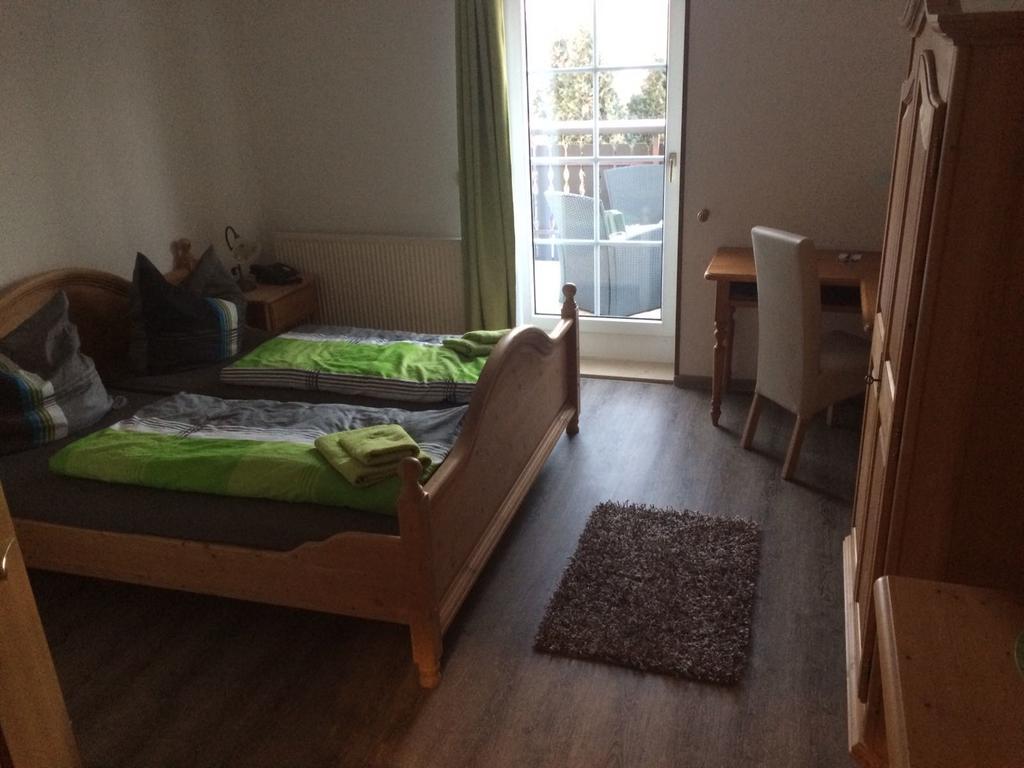 Pension Finkenschenke Gröditz Extérieur photo